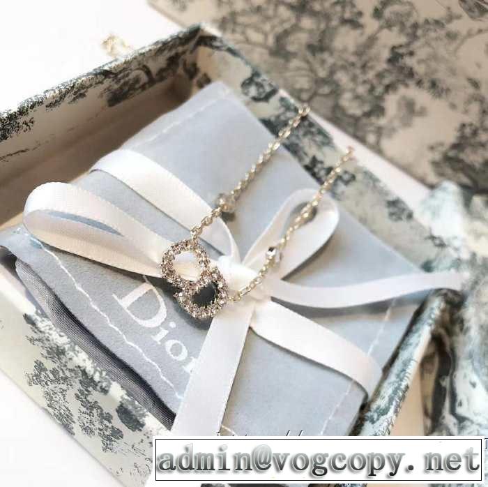 2019年春夏流行ファッション 大人の可愛さを引き立て ディオール DIOR ネックレス