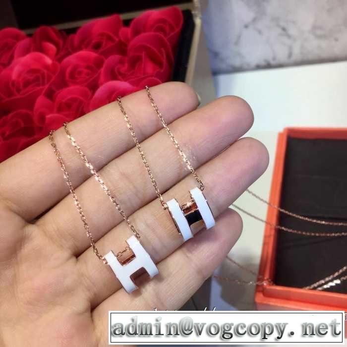 エルメス HERMES ネックレス 春夏アイテムから新たに登場！ 海外セレブが注目アイテム