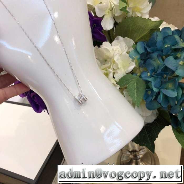 季節感もプラス2019新作 人気アイテムも同時にチェック エルメス HERMES ネックレス