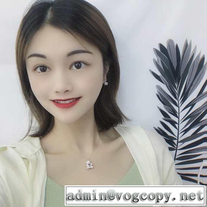 春夏！大人カジュアル 2019春夏トレンドアイテム スワロフスキー SWAROVSKI ネックレス