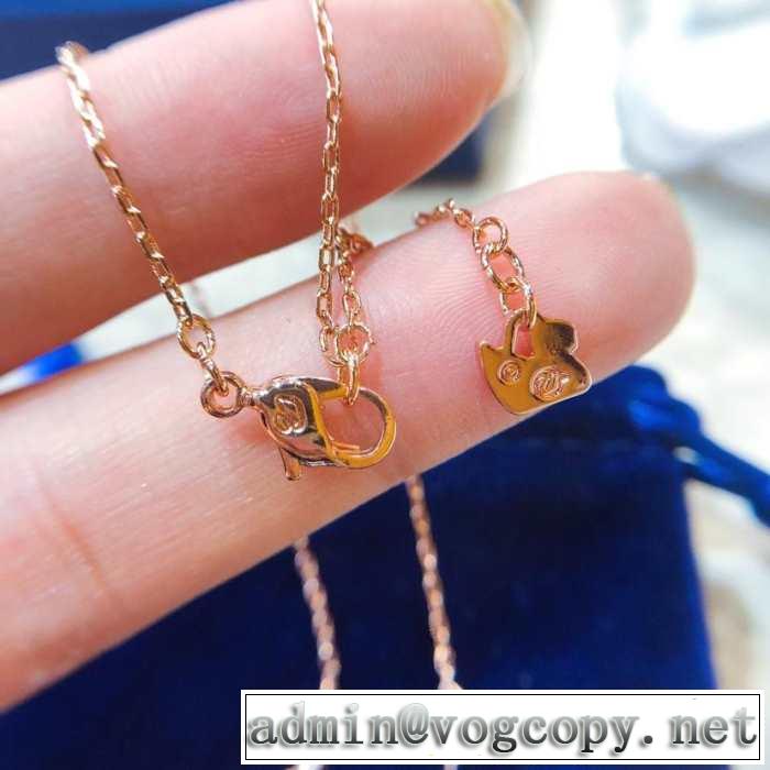 スワロフスキー SWAROVSKI ネックレス 2019春夏人気トレンドアイテム 絶妙にオシャレ人気アイテム