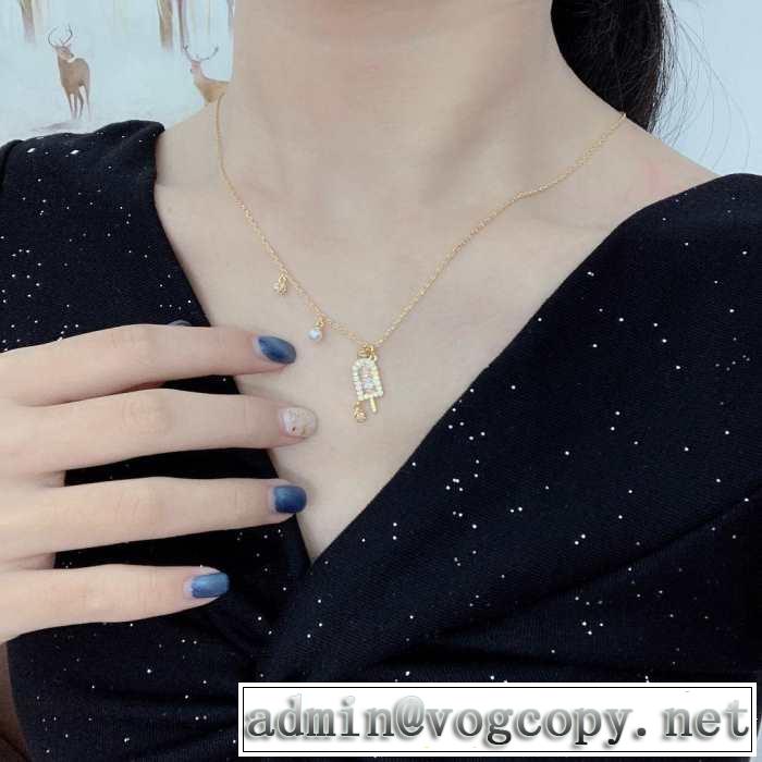 スワロフスキー SWAROVSKI ネックレス 大人カジュアル夏ファッション2019 夏先に大活躍する