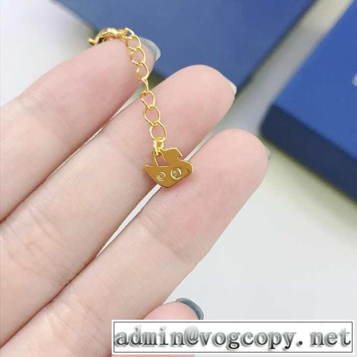 スワロフスキー SWAROVSKI ネックレス 大人カジュアル夏ファッション2019 夏先に大活躍する