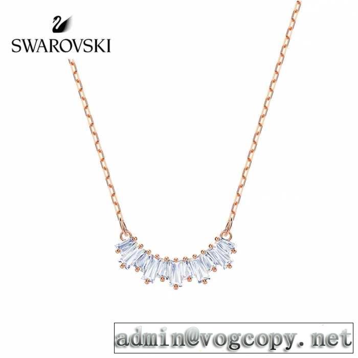 ネックレス おすすめ大人かわいい着こなし 2019年の春夏に着たい スワロフスキー SWAROVSKI