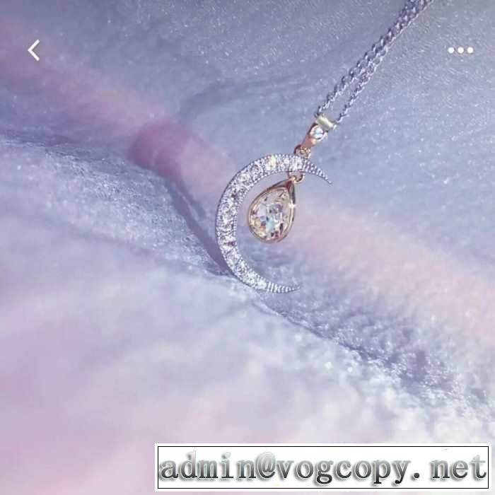 スワロフスキー SWAROVSKI ネックレス 大人カジュアル夏ファッション2019 主張性もカジュアルさ