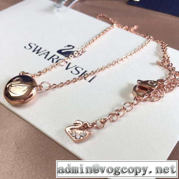 ネックレス スワロフスキー SWAROVSKI 2019年春夏のトレンドアイテム おしゃれな大人の着こなし