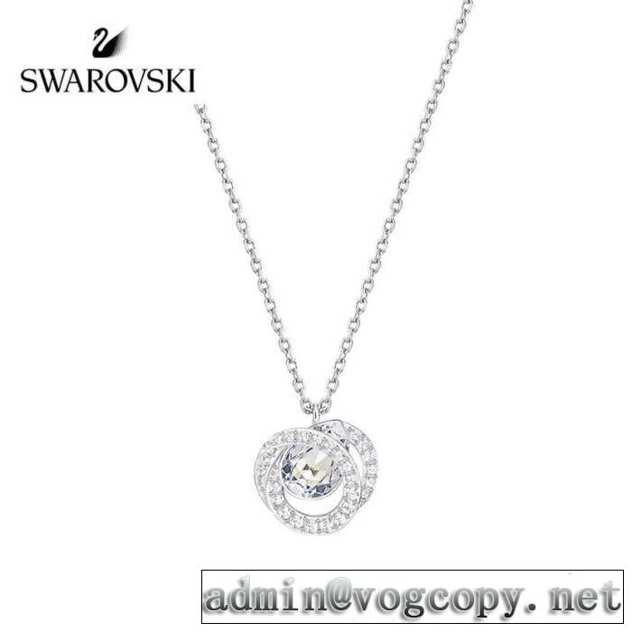2019年春夏流行ファッション 大人の可愛さを引き立て スワロフスキー SWAROVSKI ネックレス