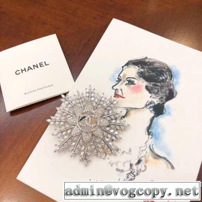 CH CH ブローチ 【2019春夏】最新コレクション 今から夏まで活躍する