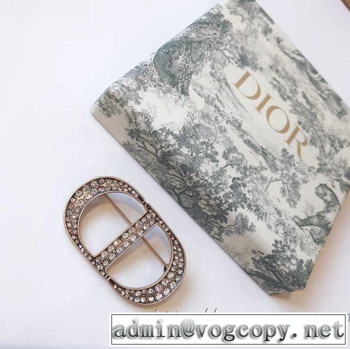 ディオール DIOR ブローチ 春夏トップス最新情報をチェック 季節感もプラス2019新作