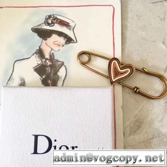 先取り！2019年春夏トレンド ディオール DIOR ブローチ 今やセレブ御用達で大人気の