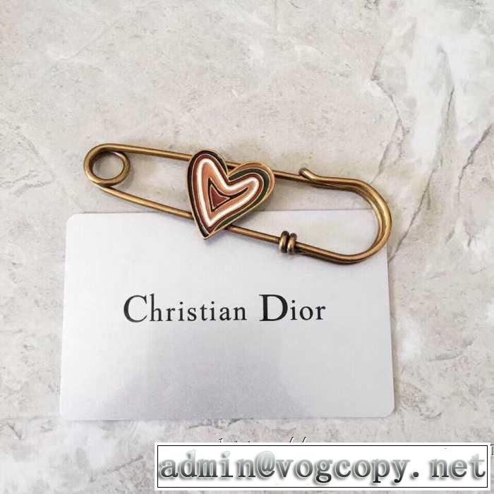 先取り！2019年春夏トレンド ディオール DIOR ブローチ 今やセレブ御用達で大人気の