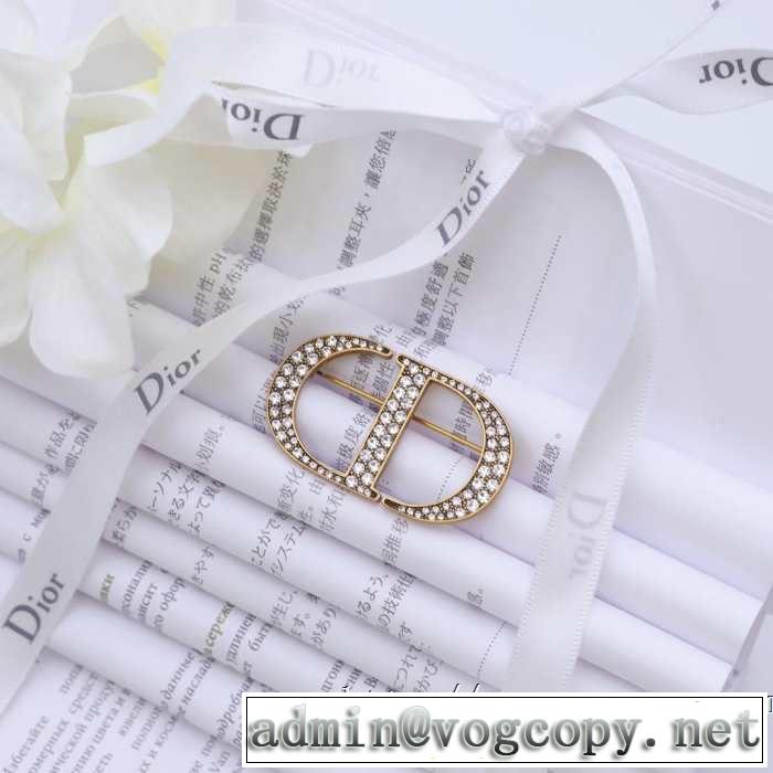 人気ブランド春夏の新作が続々登場 ディオール DIOR ブローチ 2019年春夏シーズンに登場