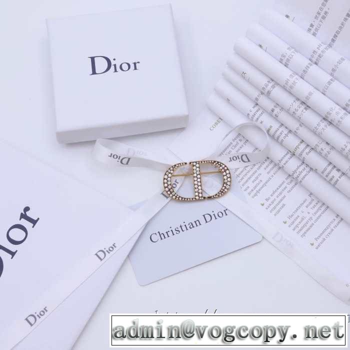 人気ブランド春夏の新作が続々登場 ディオール DIOR ブローチ 2019年春夏シーズンに登場