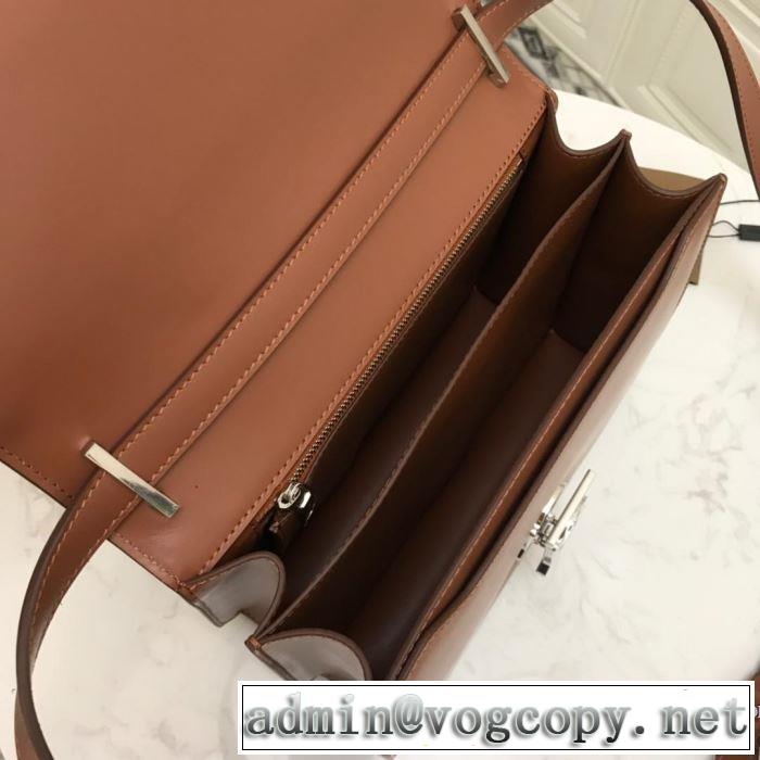 夏らしい季節感 レディースバッグ  バーバリークールな印象を引き立て  BURBERRY 多色選択可 2019年の夏のマスト