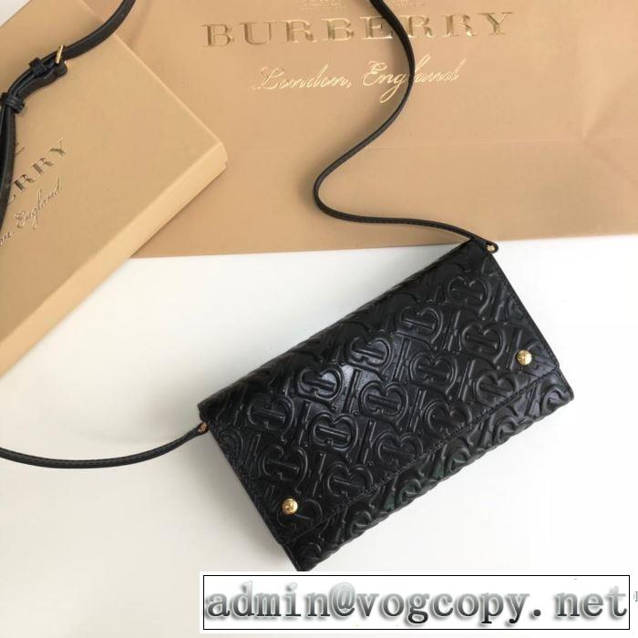 多色選択可 トレンド感があって涼しげ レディースバッグ  夏ファッションのおすすめ バーバリー BURBERRY 2019年夏の一押しファッションアイテム