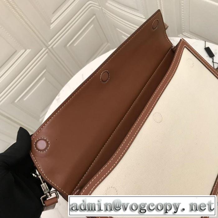 《2019年》今、注目のストリート レディースバッグ 素敵なスタイルで夏の定番  バーバリー BURBERRY 特に夏は人気アイテム