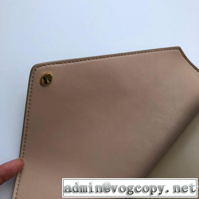 素敵カジュアルの春夏コレクション レディースバッグ  新作コレクションを見る バーバリー BURBERRY 2019年の春夏に着たい