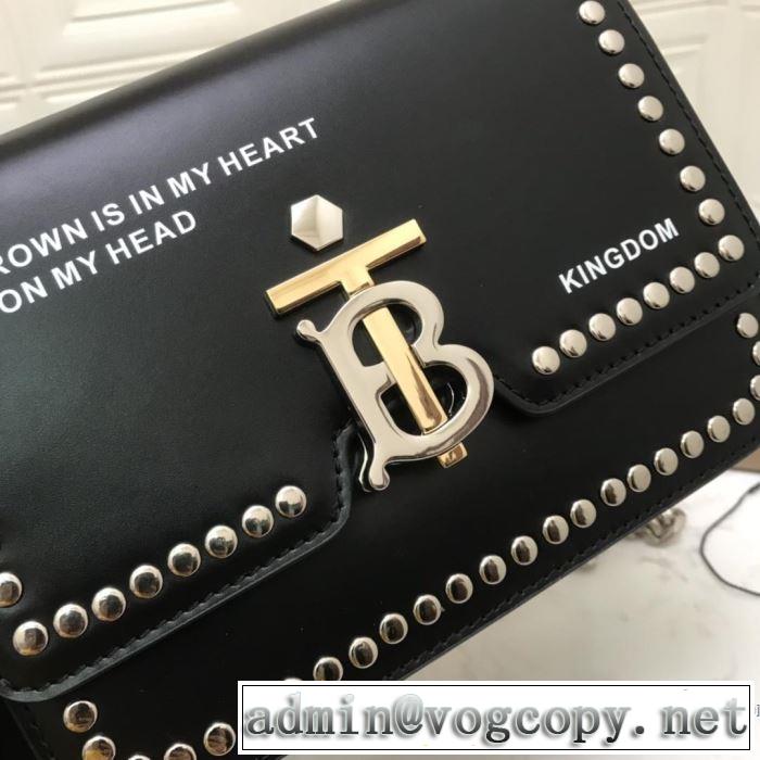 バーバリー 2019年春夏シーズンの人気 BURBERRY おすすめな大人のトレンド レディースバッグ サラサラの着心地