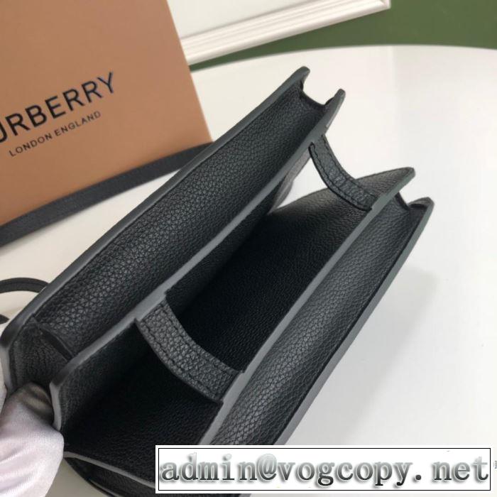 レディースバッグ ブラッシュアップして華やかに  バーバリー 2019春夏は人気定番 BURBERRY 優しい雰囲気スタイリッシュに