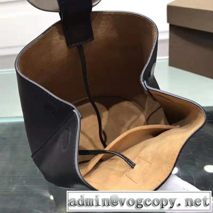 多色選択可 特に夏は人気アイテム ボッテガ ヴェネタ BOTTEGA VENETA 暑い今こそ活躍させたい！ レディースバッグ 今年流大人っぽさ