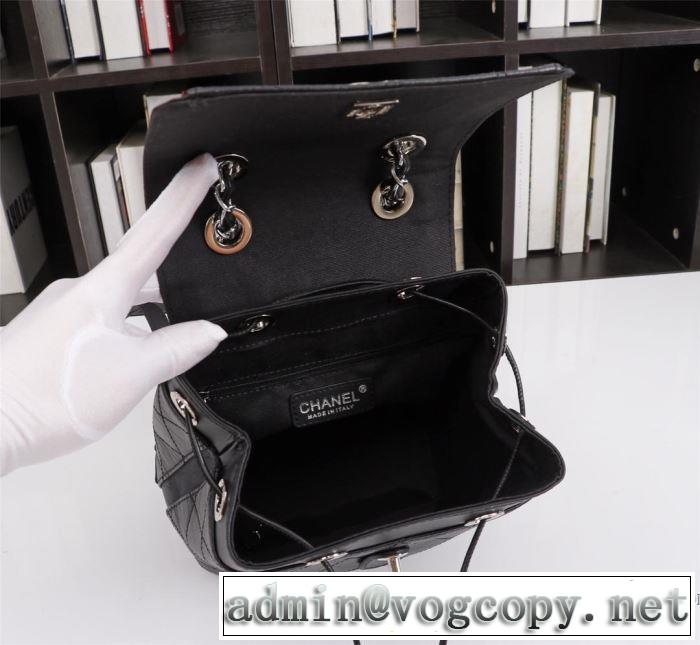 春夏の流行り2019新品 夏おすすめ人気ブランドアイテム CH CH リュック 元気な印象のコーデ