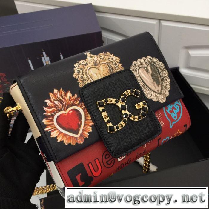 ドルチェ＆ガッバーナ夏らしい爽やかさ  Dolce&Gabbana オシャレな印象に  レディースバッグ 2019春夏も引き続き人気セール
