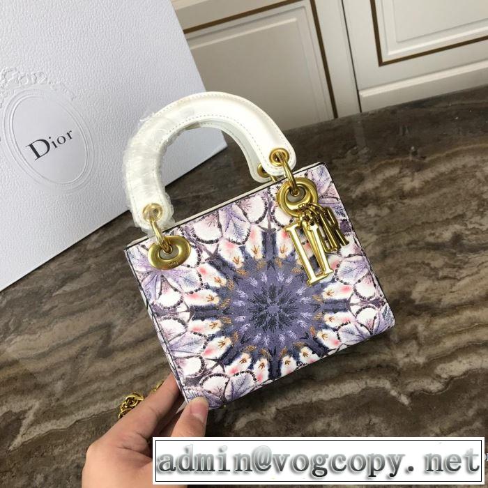 ディオール DIOR ハンドバッグ 2019年春夏のトレンドアイテム 春夏シンプルファッションでOK！