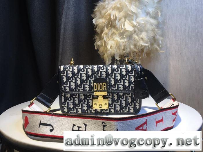 ぜひ今年のトレンドをチェック ディオール DIOR ちょっと大人の印象 レディースバッグ 2019年春夏流行ファッション