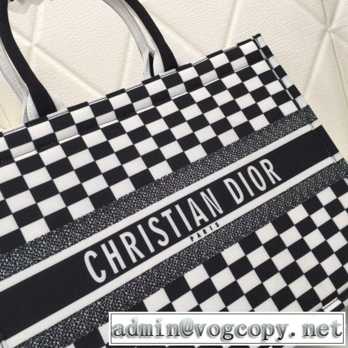 多色選択可 夏らしい品格が漂う ディオール 大人っぽいファション感 DIOR  レディースバッグ 2019春夏の大注目トレンド