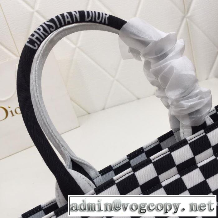 多色選択可 夏らしい品格が漂う ディオール 大人っぽいファション感 DIOR  レディースバッグ 2019春夏の大注目トレンド