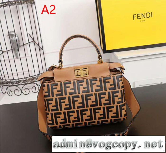 2019春夏も引き続きトレンド 春夏の流行りトップス フェンディ FENDI ハンドバッグ  2色可選
