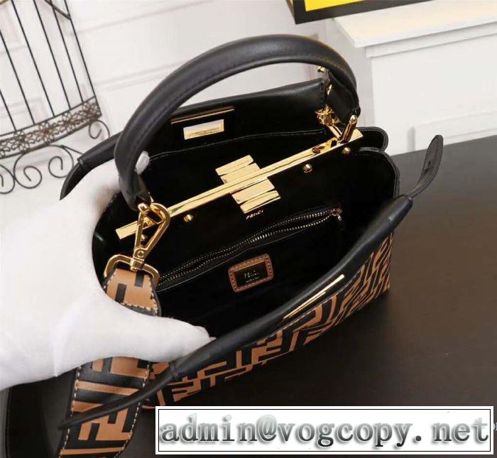2019春夏も引き続きトレンド 春夏の流行りトップス フェンディ FENDI ハンドバッグ  2色可選