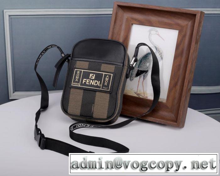 フェンディ FENDI 目を引く春夏トップス  レディースバッグ【2019年】夏のファッション  多色選択可 優しい雰囲気スタイリッシュに