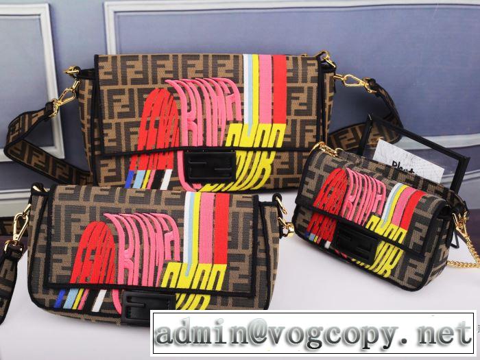 気持ちいい真夏日にぴったり フェンディ FENDI 季節感のあるファッション  レディースバッグ おしゃれな夏ファッション2019