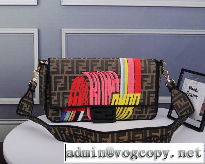 気持ちいい真夏日にぴったり フェンディ FENDI 季節感のあるファッション  レディースバッグ おしゃれな夏ファッション2019