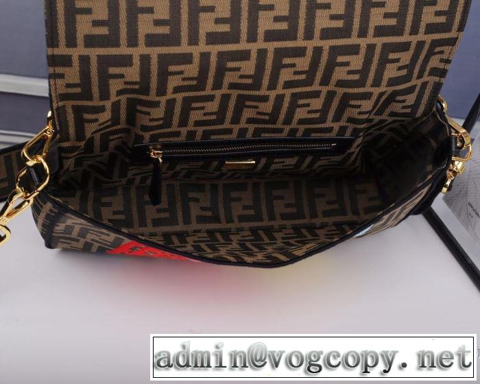 気持ちいい真夏日にぴったり フェンディ FENDI 季節感のあるファッション  レディースバッグ おしゃれな夏ファッション2019