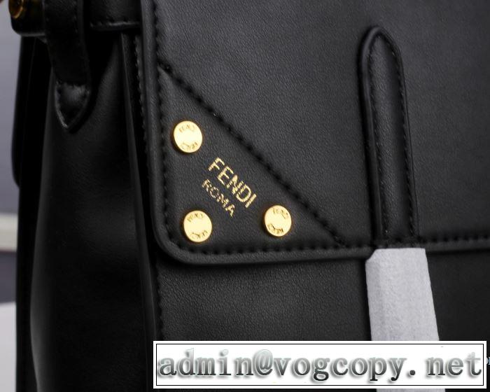 フェンディ FENDI 特に夏は人気アイテム 多色選択可  レディースバッグ今年春夏ファション流行り 暑い今こそ活躍させたい！