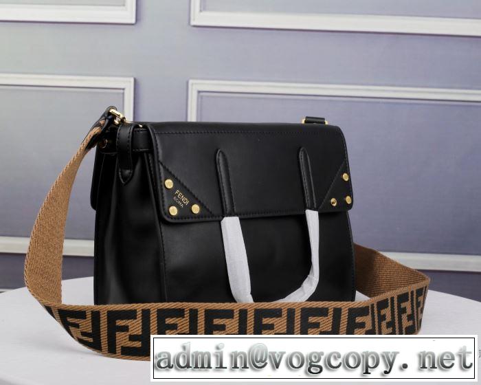 フェンディ FENDI 特に夏は人気アイテム 多色選択可  レディースバッグ今年春夏ファション流行り 暑い今こそ活躍させたい！