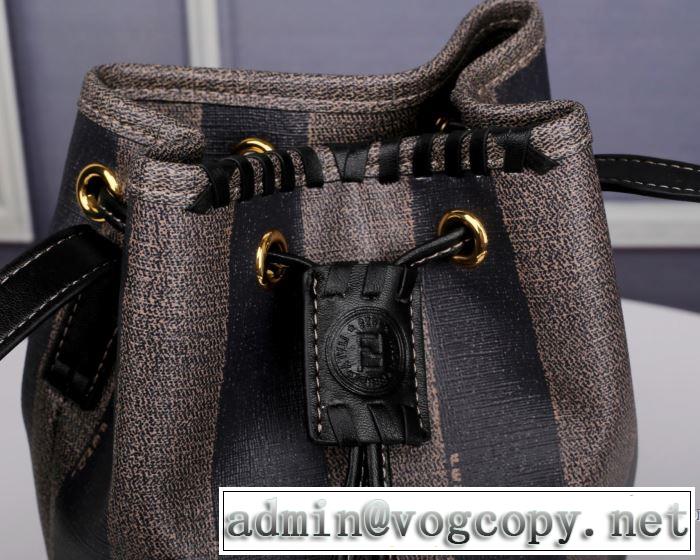 レディースバッグ  透け感新作がイチ推し フェンディ 上品な印象に格上げ FENDI 2019SSのトレンド商品  夏大人気のアイテム