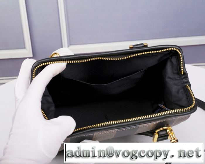 2色選択可 素敵カジュアル春夏新品 フェンディ FENDI 2019春夏のトレンド新商品  レディースバッグ 素敵カジュアルの春夏コレクション
