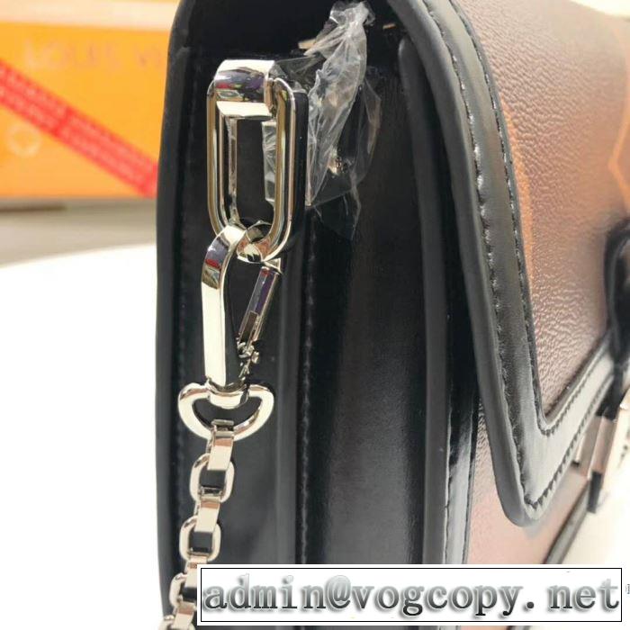 特に夏は人気アイテム ルイ ヴィトン LOUIS VUITTON ショルダーバッグ おしゃれな夏ファッション2019