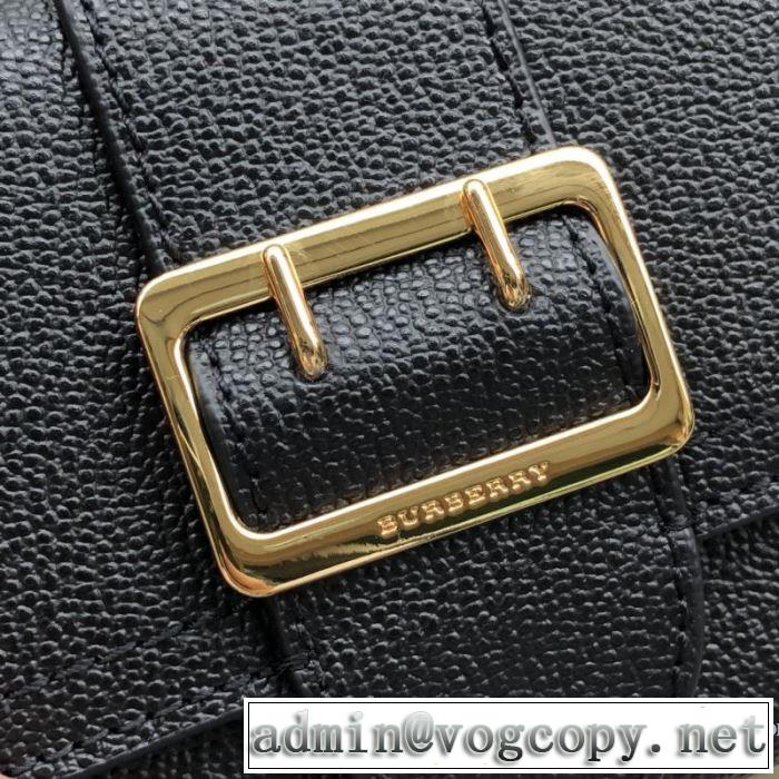 2019春夏も引き続きトレンド 目を引く春夏トップス バーバリー BURBERRY 財布 多色可選
