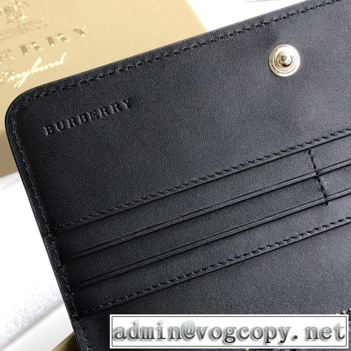 2019-20秋冬トレンドファッション バーバリー BURBERRY最新秋冬トレンドをチェック  財布/ウォレット秋冬流行りファション