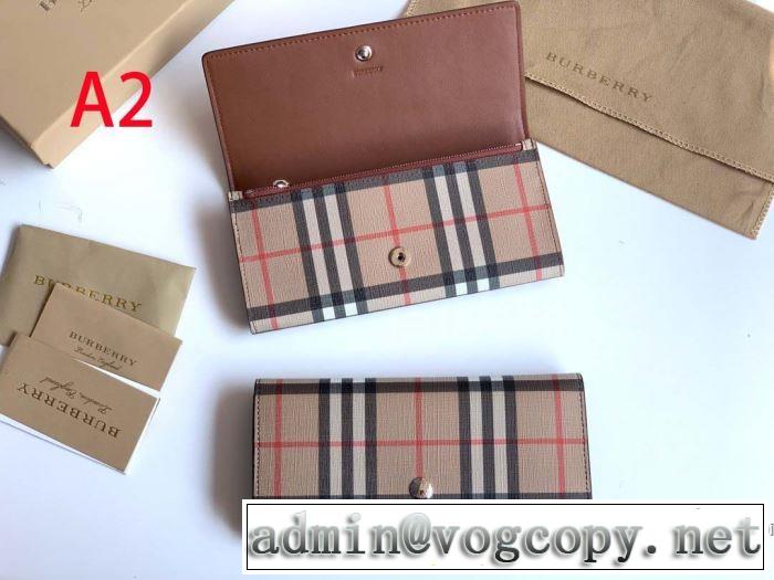 バーバリー 秋にこれがはやりそう BURBERRY【2019秋冬トレンド】押さえておきたい  財布/ウォレット サイズのよさを感じる新作