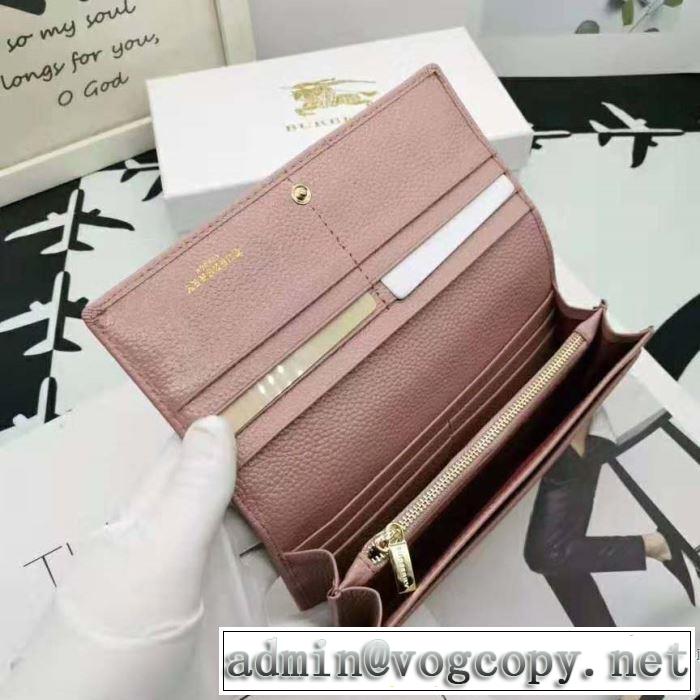 注目の秋ファッション一番 バーバリー 2019秋冬トレンド押さえておきたい BURBERRY 財布/ウォレット おしゃれに秋を迎えるために