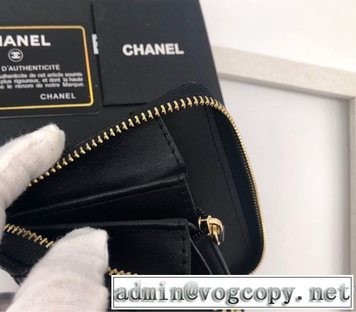 2色可選 人気ファッション雑誌でも掲載 CH 最重要！2019秋冬トレンド CH 財布/ウォレット 機能性が良くブランド新品