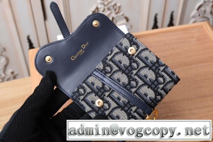 財布/ウォレット 最新秋冬トレンドをチェック！2019-20秋冬 ディオール DIOR 3色可選  絶対おさえるべきカラーと最新