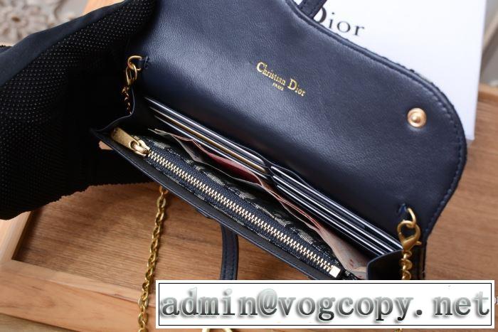 3色可選  今年の流行りファション ディオール DIOR【2019秋冬トレンド】押さえておきたい  財布/ウォレット やっぱり優しい色