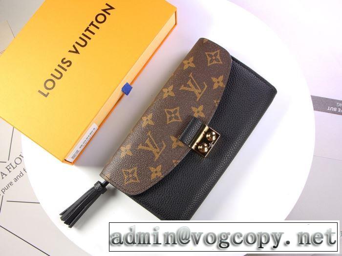 ルイ ヴィトン もちろん相性抜群 LOUIS VUITTON 速報！2019年秋ファッショントレンド 財布/ウォレット 多色可選 優しい色味がかわいい
