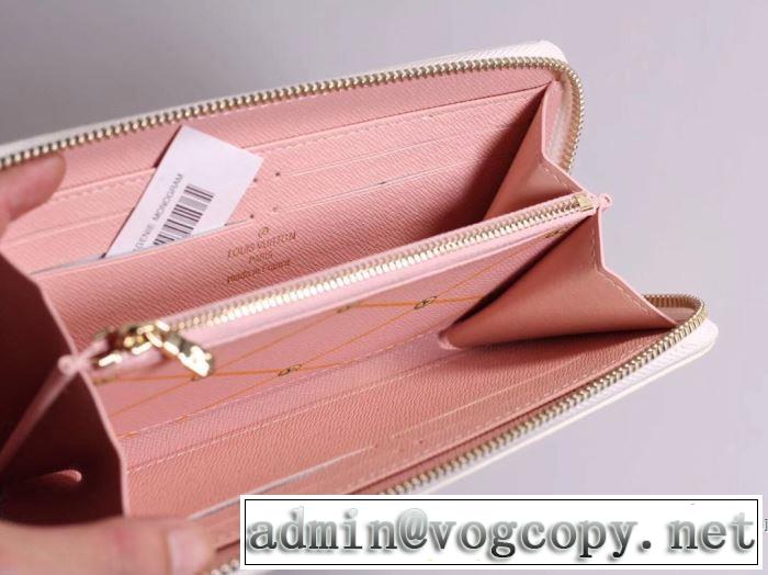 財布/ウォレット 2019秋に注目したい ルイ ヴィトン 新作アイテムが今年流 LOUIS VUITTON   おしゃれさんはいち早く取り